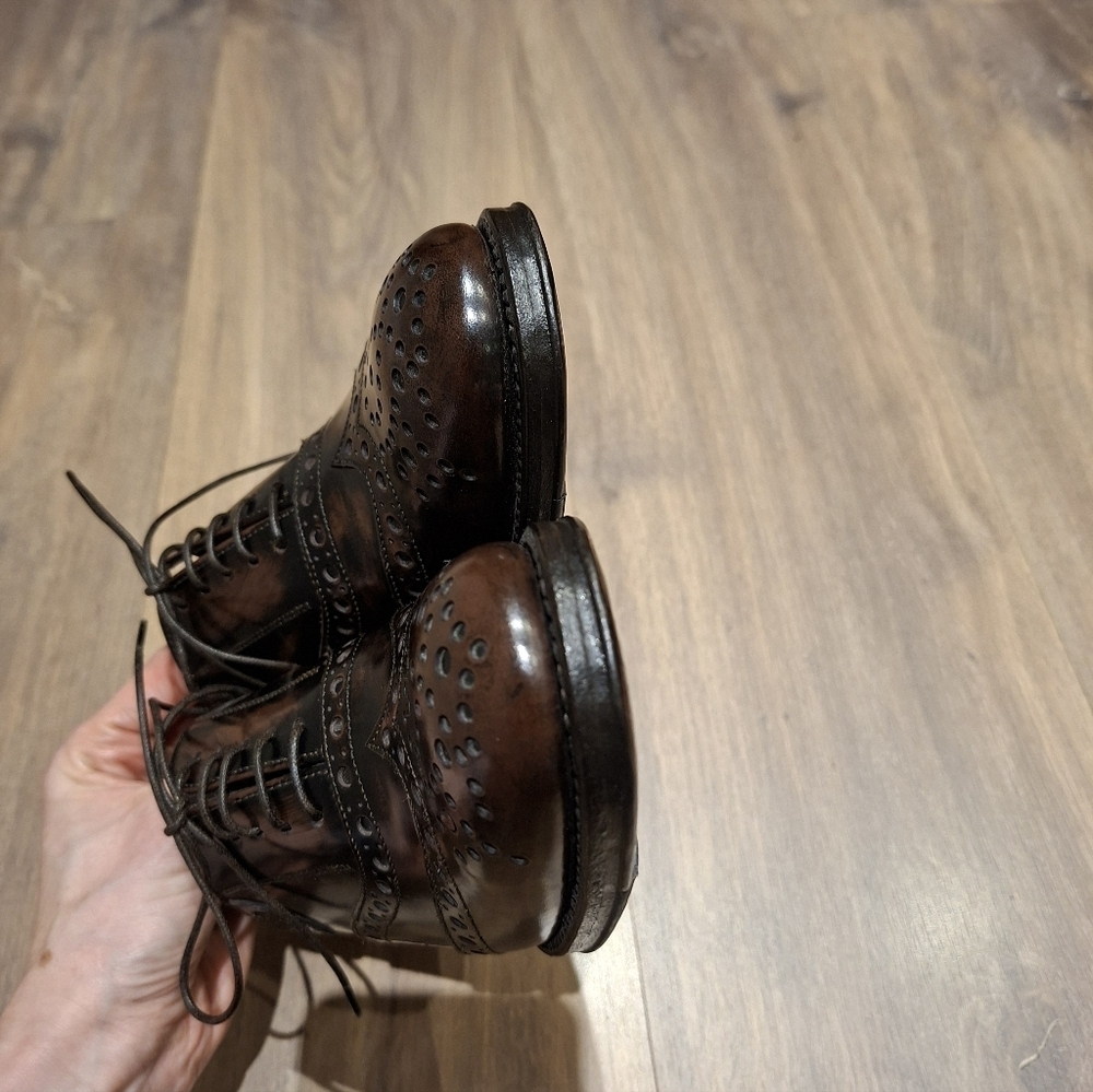 NWOT Fabi Women's Classic Brown Leather Oxfords with Broguing (Size EU 35/US 5) - Picture 8 of 9